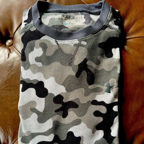 Under Armour Cold Gear Men’s Long Sleeve Thermal - Size L - Picture 1 of 2